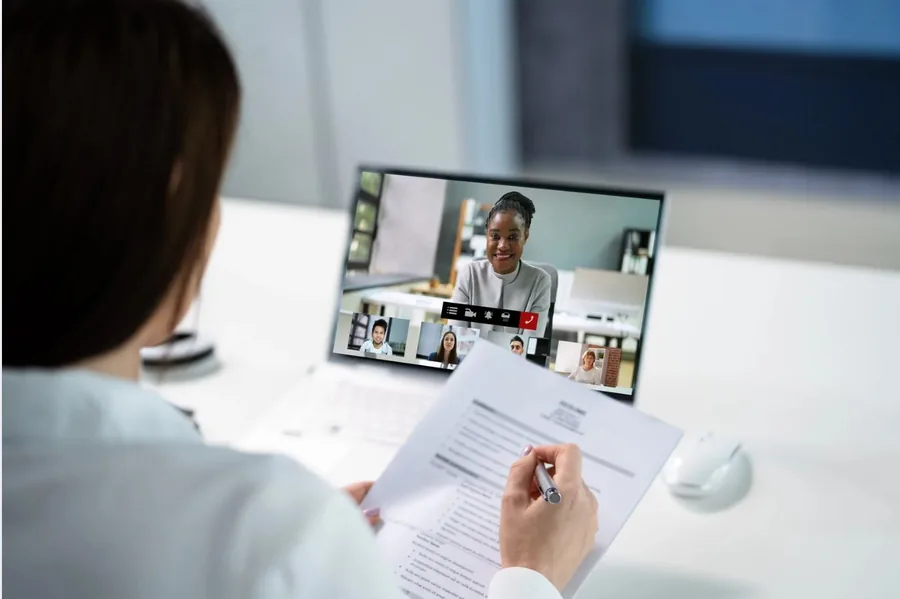 Virtual consultation with a JuvenAI clinical professional